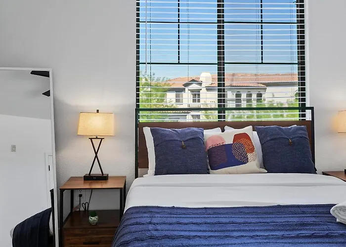 Cozysuites By The Stadium With Pool 05 Apartment