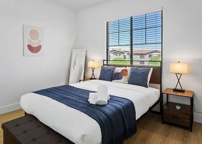 Apartment Cozysuites By The Stadium With Pool 05 Glendale