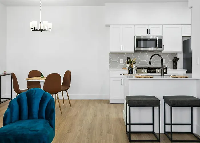 Cozysuites By The Stadium With Pool 05 Apartment *